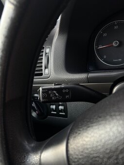 Volkswagen Touran 2.0tdi 103kw m6 - 7