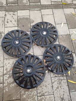 Predám komplet sadu zimných pneumatík 195/65/15T - 7