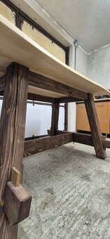 Masívny jedálenský stôl - 7