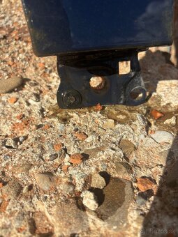 Audi A4 B6 ľavý predný blatník - 7