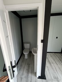 Záhradny domček Mobilný kontajner 6m x 3m s WC - 7