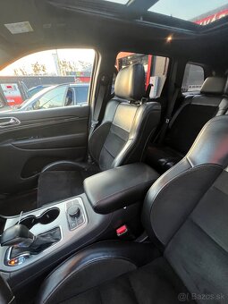 Jeep Grand Cherokee 3.0L V6 CRD S-Model A/T - - 7