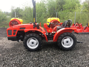 Malotraktor AGT 960 R - otočné pracovisko, 50 HP - 7