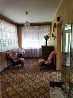 Na predaj rodinný dom 4-izbový s rozsiahlym pozemkom - 6 05 - 7