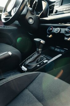 PREDÁM KIA RIO 1.4 Benzín, AUTOMAT, 87 500 km, Žilina - 7