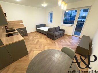 1 IZB. BYT V NOVOSTAVBE S PREDZÁHRADKOU A PARKOVNÝM MIESTOM, - 7