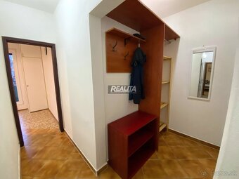 VEĽKOMETRÁŽNY 1-IZBOVÝ BYT, KLOKOČINA, 42m2, LÓGIA - 7