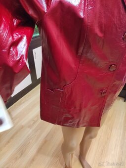 Červená kožená bunda. - 7