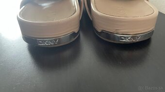 DKNY šľapky - 7