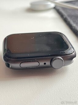Apple Watch SE Nike Edition 44 mm Space Gray (GPS verzia) - 7