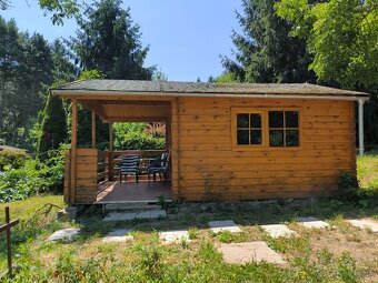 Záhrada 771 m² s chatkou, elektrinou a studňou – Dúbravka - 7