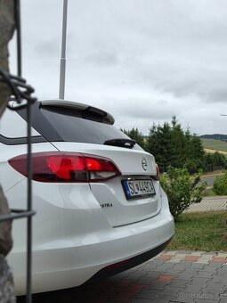 Opel Astra 1.6 CDTI - 7