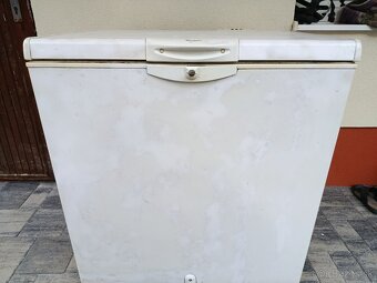 Predám mrazničku. Whirlpool. - 7