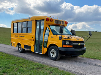 CHEVROLET EXPRESS – USA SCHOOLBUS – 6.6 DURAMAX DIESEL - 7
