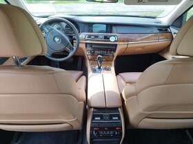 BMW 730D F01 - 7