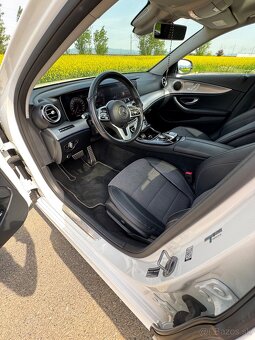 Mercedes Benz E220 AMG 4matic - 7