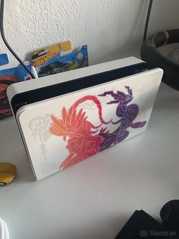 Nintendo switch Oled Scarlet and Violet limited edition - 7