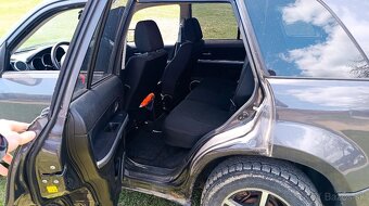 Suzuki Grand Vitara 1.9 - 7