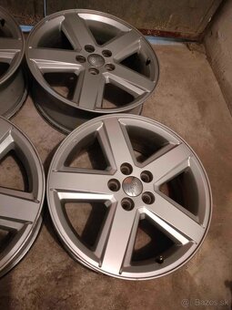 4ks alu disky orig. Jeep 5x114,3 r18 - 7