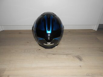Predam krasnu novu moto prilbu znacky SHARK SPARTAN GT REPL - 7