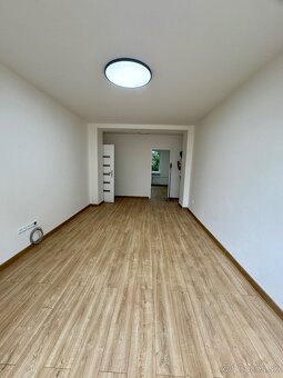 Predám 3 izbový byt s balkónom v Humennom - 7