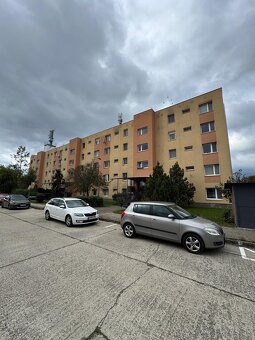 4 - izbovy byt s loggiou - 7
