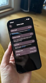Predám iphone 15 pro tmavomodrý 128gb - 7
