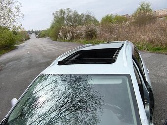 Predám Volkswagen golf 6 2.0 TDI DSG - 7
