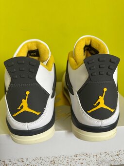 Tenisky Air Jordan 4 Retro - 7