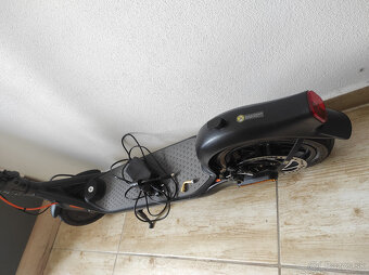 elektricka kolobezka Ninebot F30E - 7