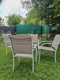 Predam pekne balkonove, terasove, zahradne posedenie. - 7