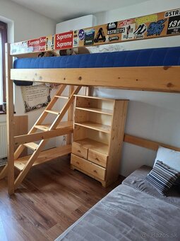 Poschodová posteľ Ráchel s policovými schodmi a skrinkou - 7