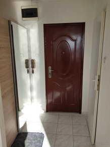 Predám byt garzónku 25 m2 Rybný Trh 13 v Dunajskej Strede - 7