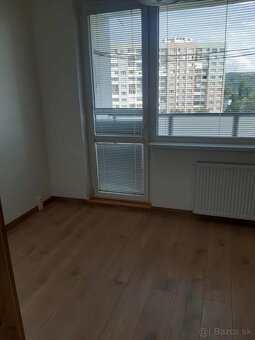 Krásna izba pre ženu v Centre pri Auparku 350 € - 7