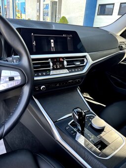 BMW 318i - 7