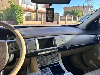 Jaguar XF 3.0D 177kw V6 - 7