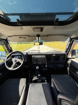 Land Rover Defender TD5 110 Matzker - 7