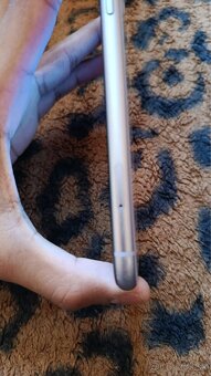 iPhone 11 - 7