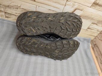Asics 46 - pánske čierne tenisky - 7