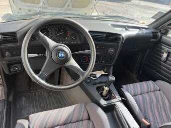 BMW E30 coupe - 7