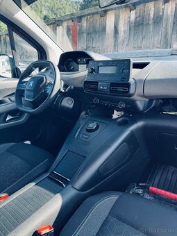 Peugeot Rifter 1,5 BlueHDi, 96kW/130k, 111 tis km, A/T - 7