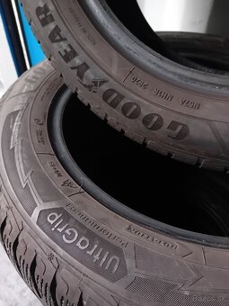 235/55R17 zimné pneumatiky Goodyear - 7