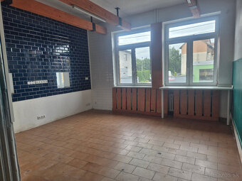 Prenájom obchodných priestorov blízsko centra PREŠOV - 7