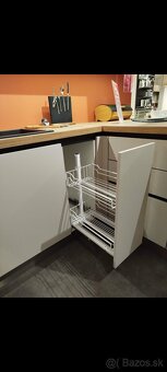 Kuchynská linka - 7