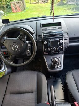 Mazda 5 - 7