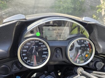 Kawasaki GTR 1400 - 7