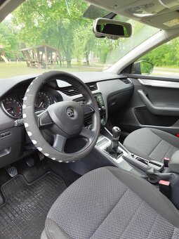 Škoda Octavia Combi 1.6 TDI Ambition 4x4 - 7