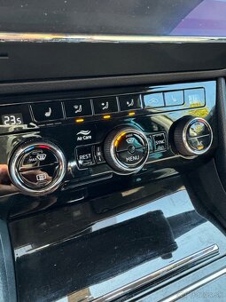 Škoda SUPERB 2.0TDI 140KW 4x4 Sportline DSG - 7