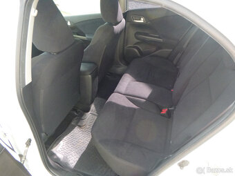 Honda Civic 1,4i 16V 2012 - 7
