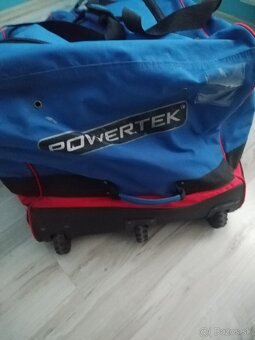 Brankárska výstroj. - 7